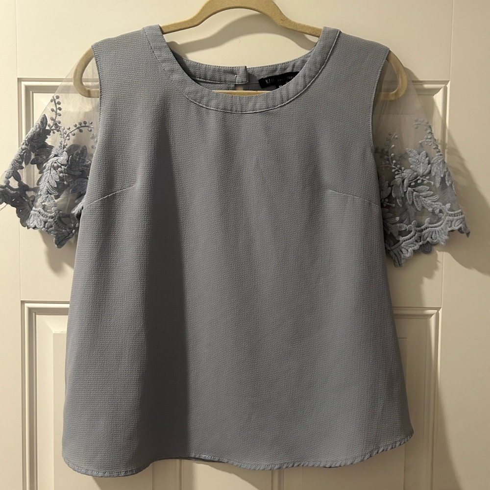 Women’s Kaii Lace Short Sleeve Top Size Medium